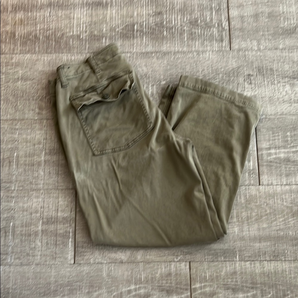 Liverpool Green Straight Leg Pants